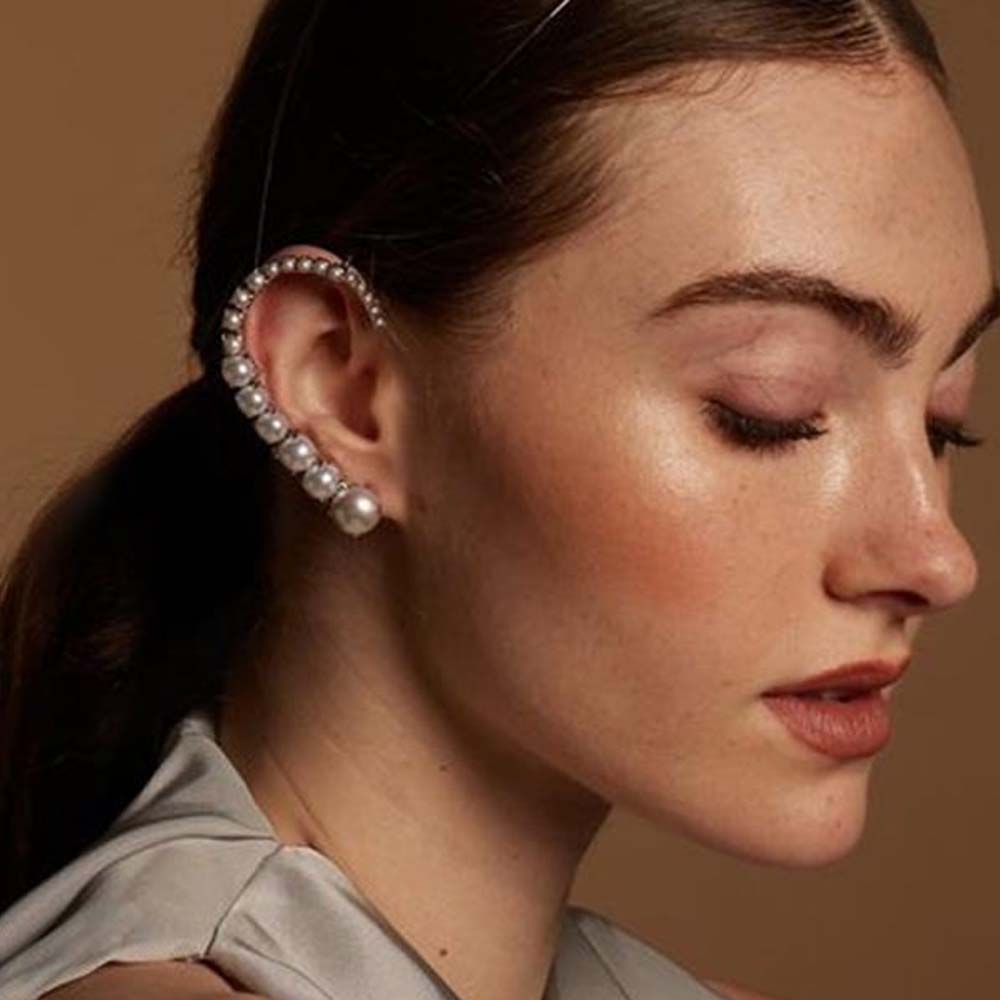Fermagli per le orecchie di pe - Pearl Stud Earrings recensione e prezzo