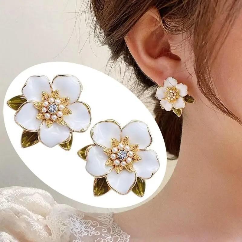 Orecchini in argento 925 con a - Pearl Stud Earrings recensione e prezzo