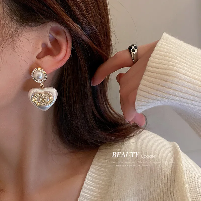 Orecchini a perno con perle e  - Pearl Stud Earrings recensione e prezzo