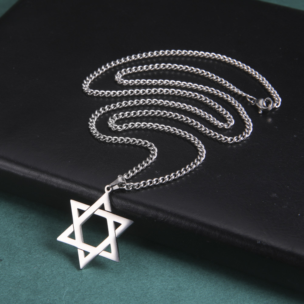 Collana con Pendente Stella di - Jewelry & Watches Spółka Z Ograniczoną Odpowiedzialnością recensione e prezzo